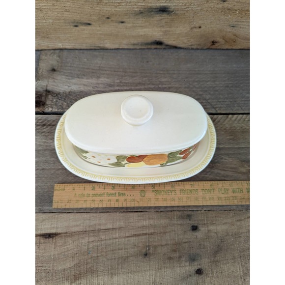 Vtg 1965 Della Robbia Covered Butter Dish by Metlox Poppytrail Vernonware - Picture 9 of 9